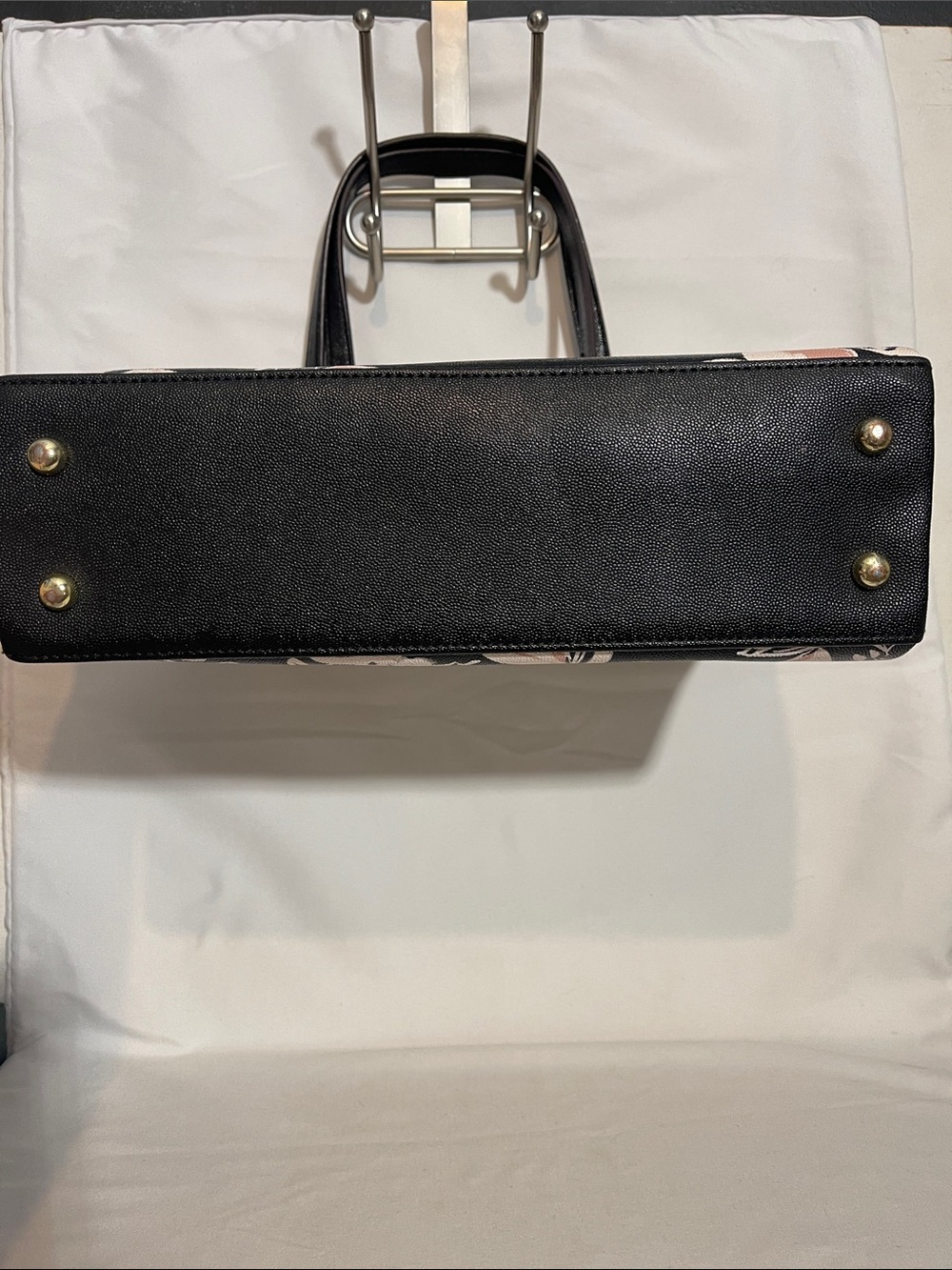 Anne Klein Black Shoulder Bag with Blush Floral Print and Gold Accents NWOT - Picture 4 of 11